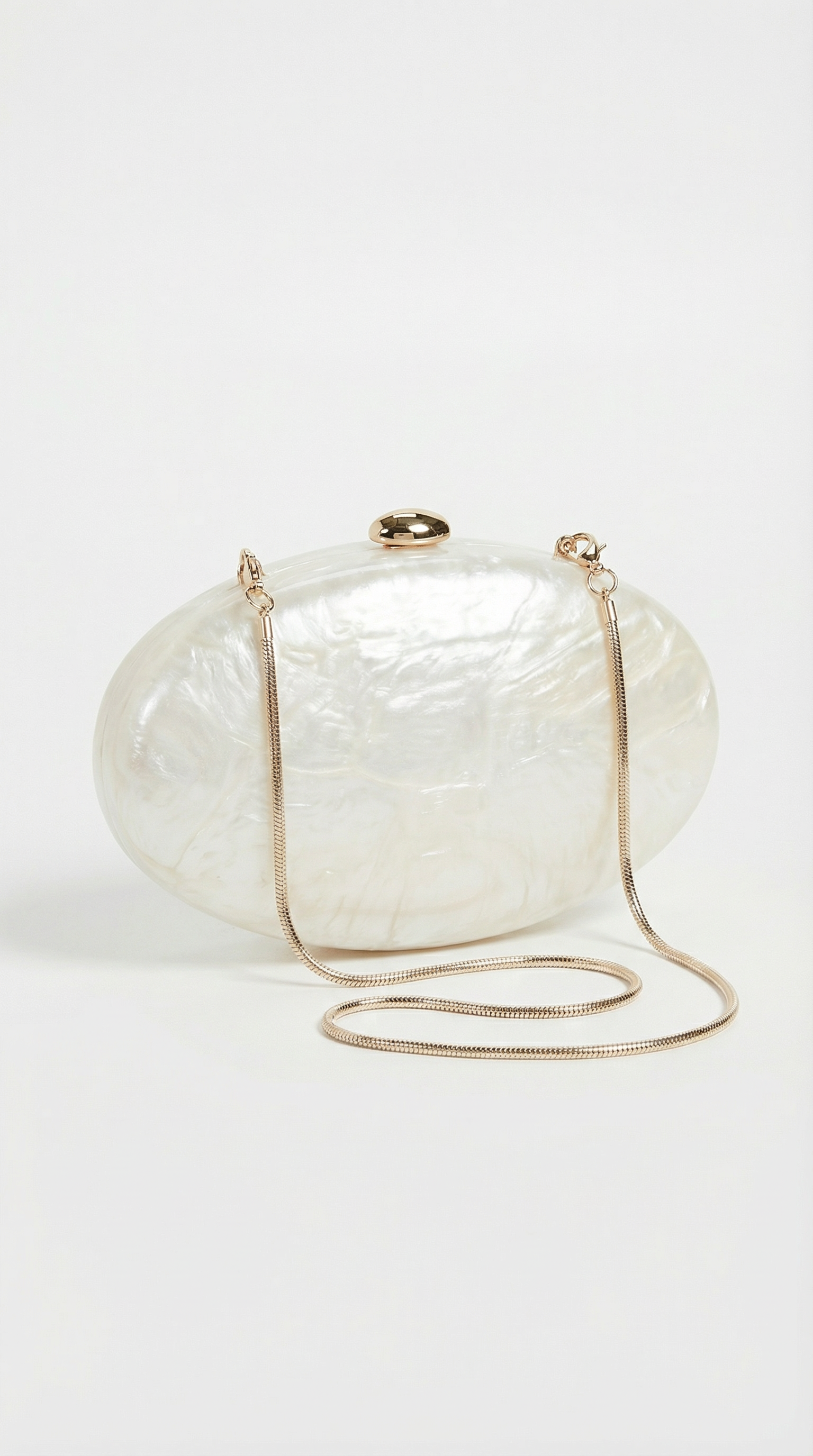 Sino - Austern-Clutch mit goldener Kette