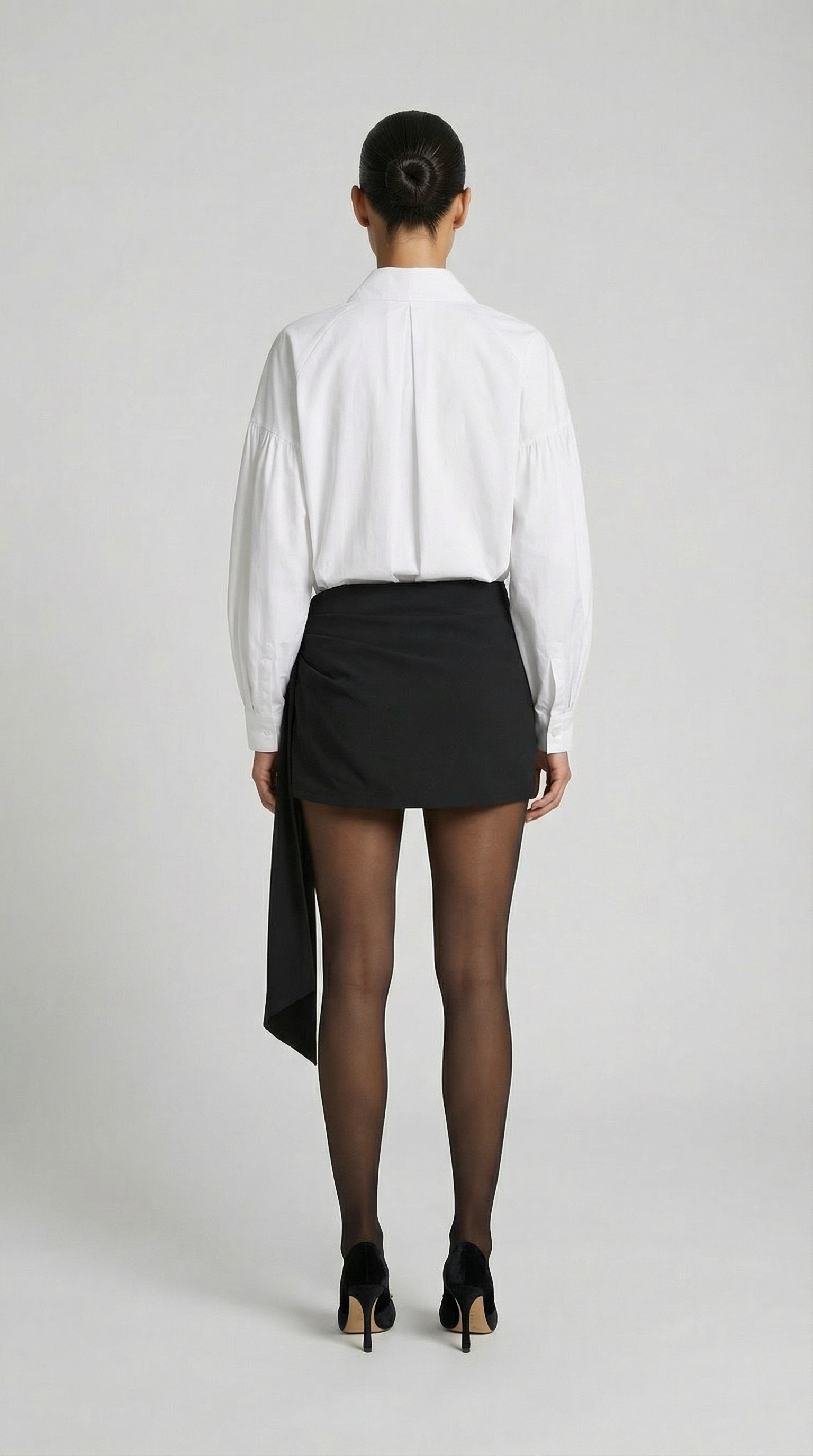 Verito - Loose Long Sleeve Shirt with Pointed Collar and Jewellery Buttons White