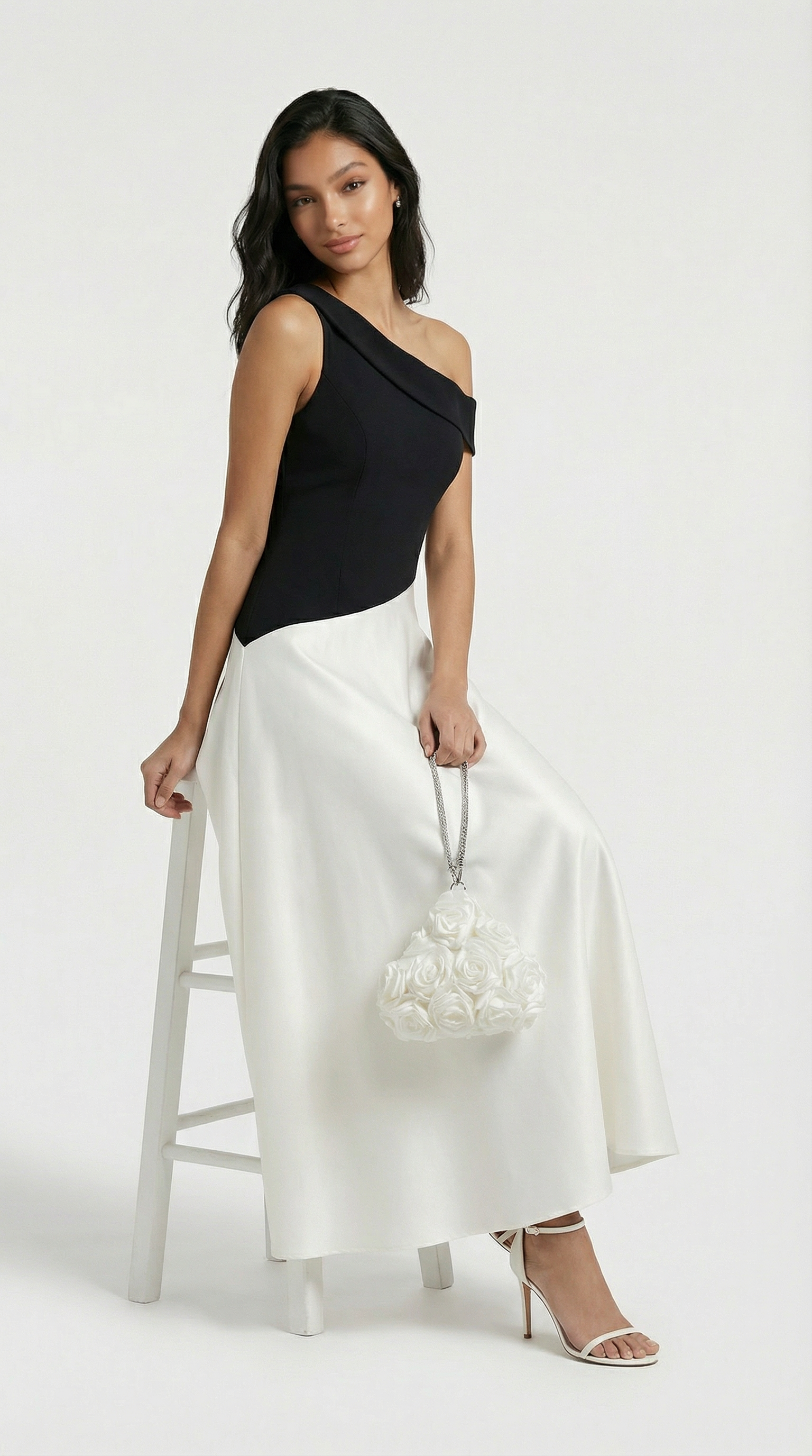 Calmi - Elegante abito monospalla a blocchi bianco e nero