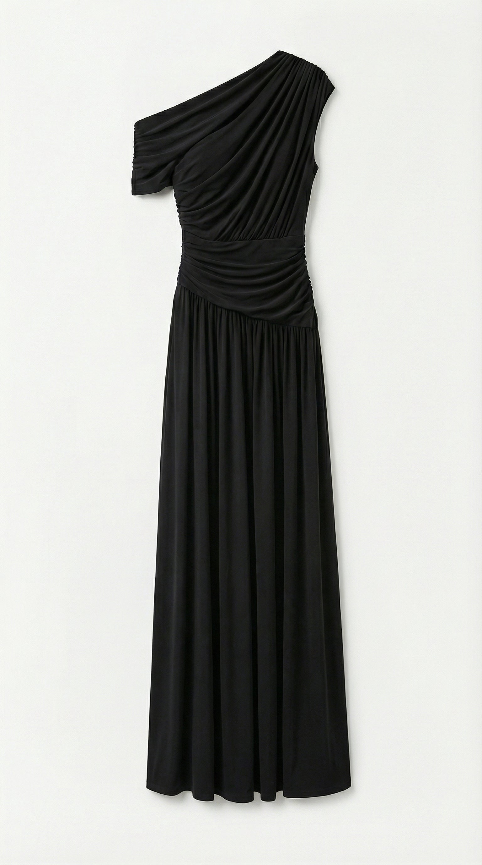 Leni - Robe asymétrique plissée à col oblique noire