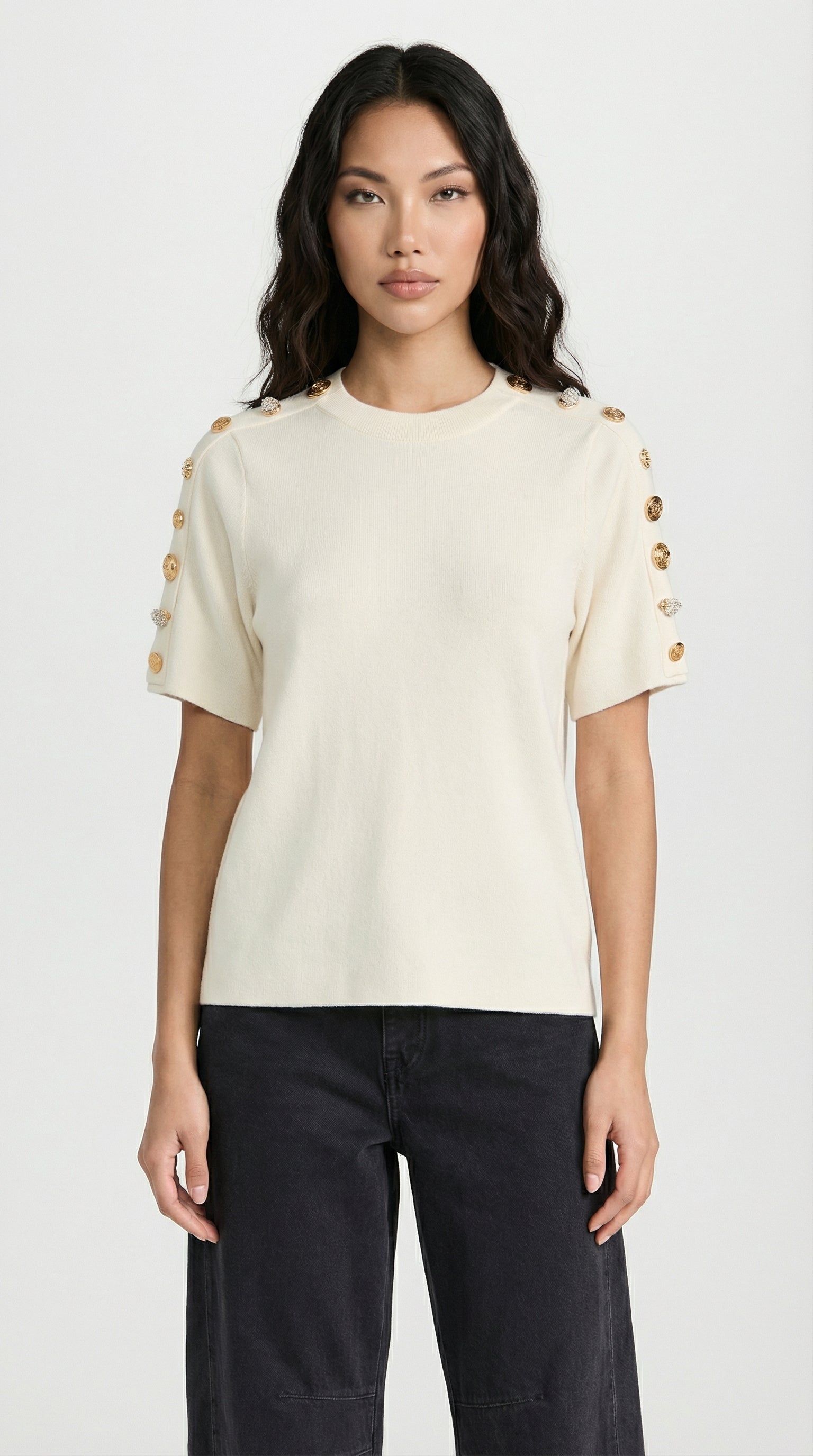 أفينا - تيشيرت محبوك قطني مع إبزيم معدني أبيض