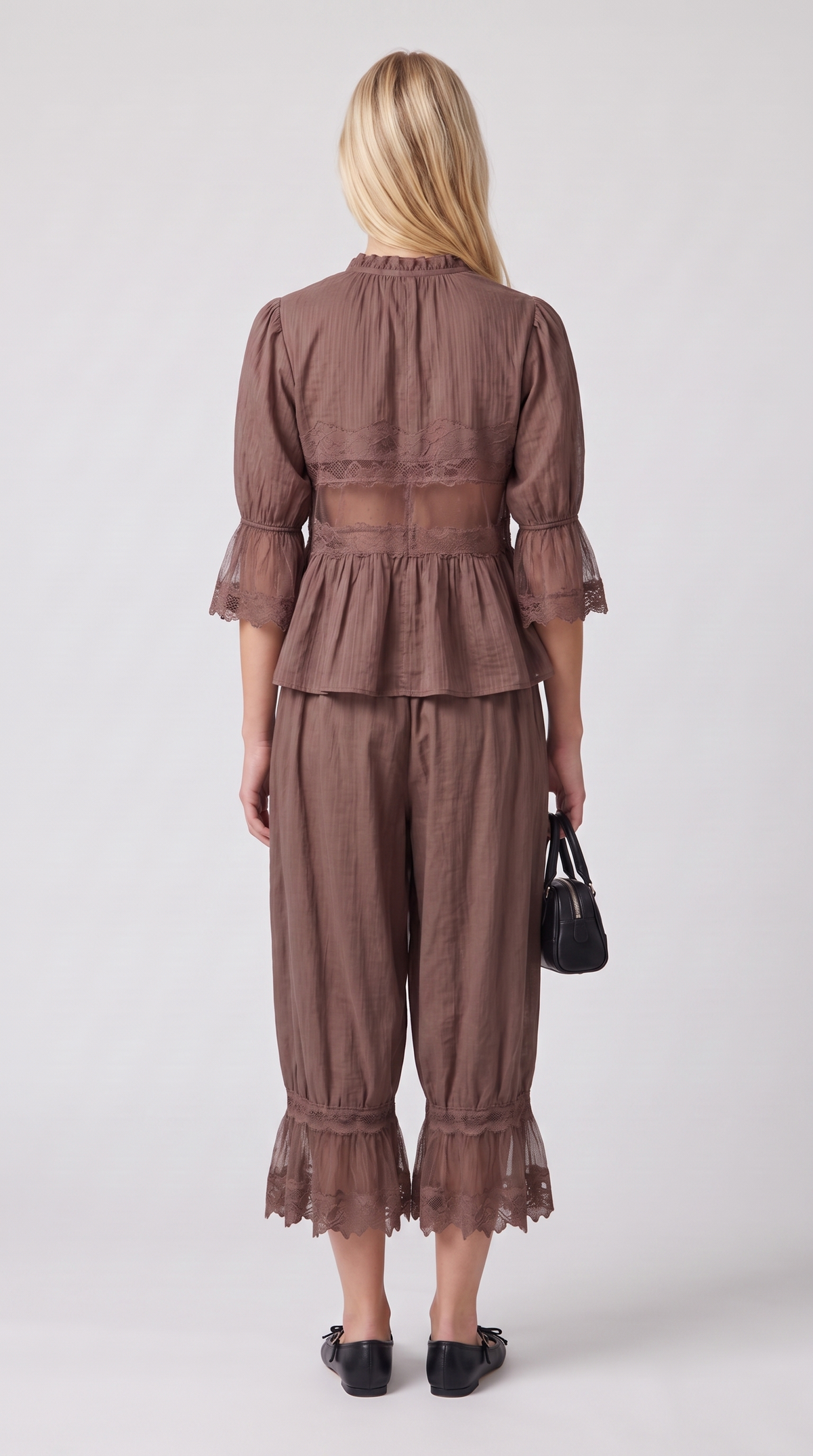 Pino - Lace-Trimmed Gathered Bloomer Pants Brown