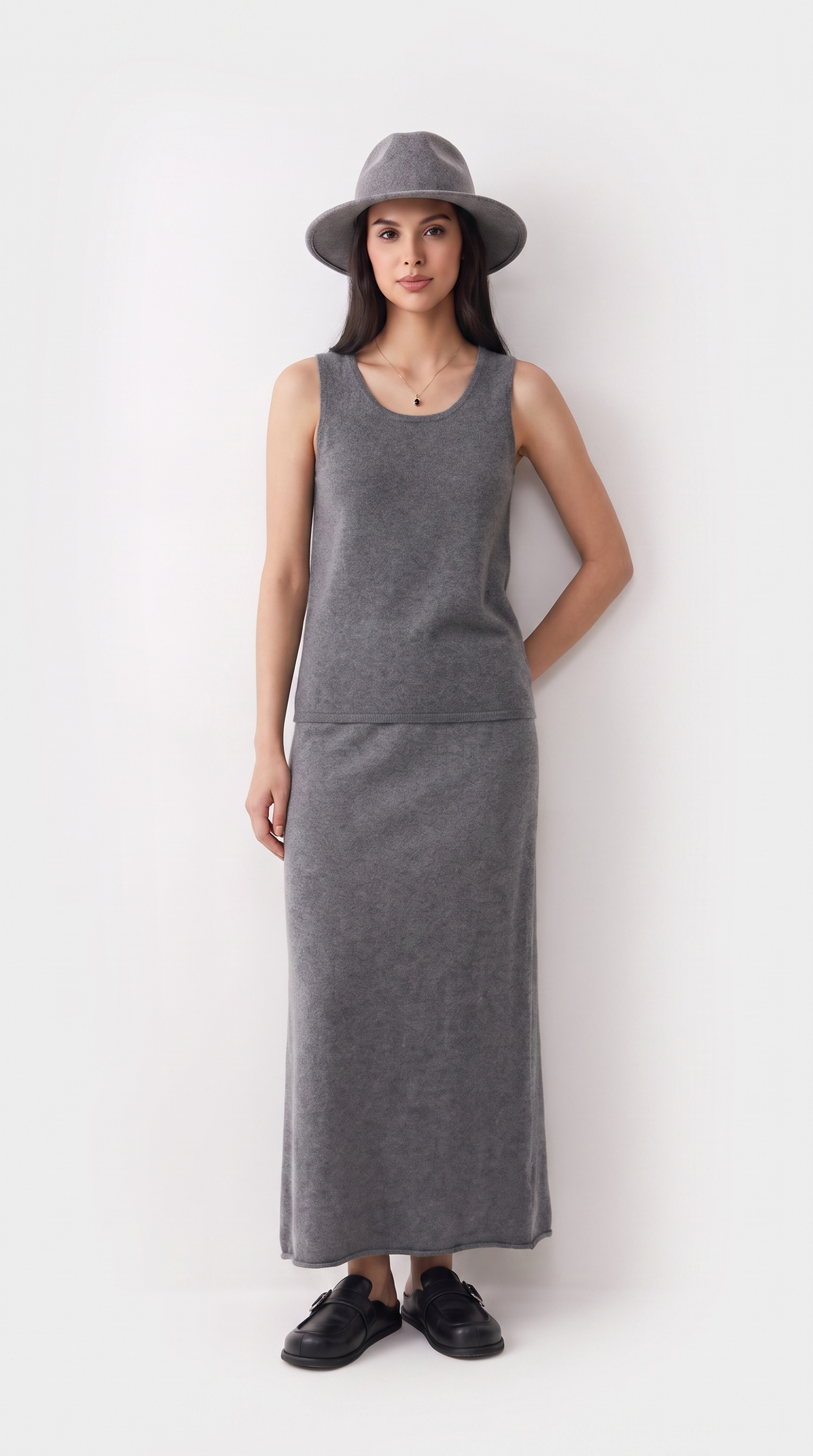 Casata – Fine Gauge Cashmere Knit Tank Top Gray