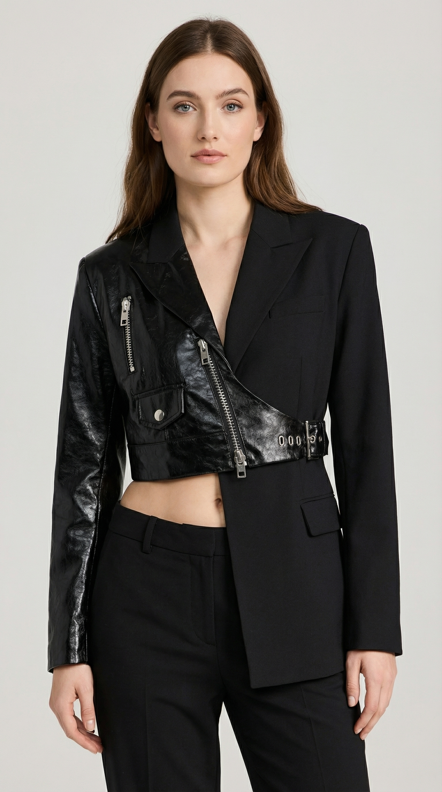 Velin - Blazer a Maniche Lunghe Irregolare con Cintura