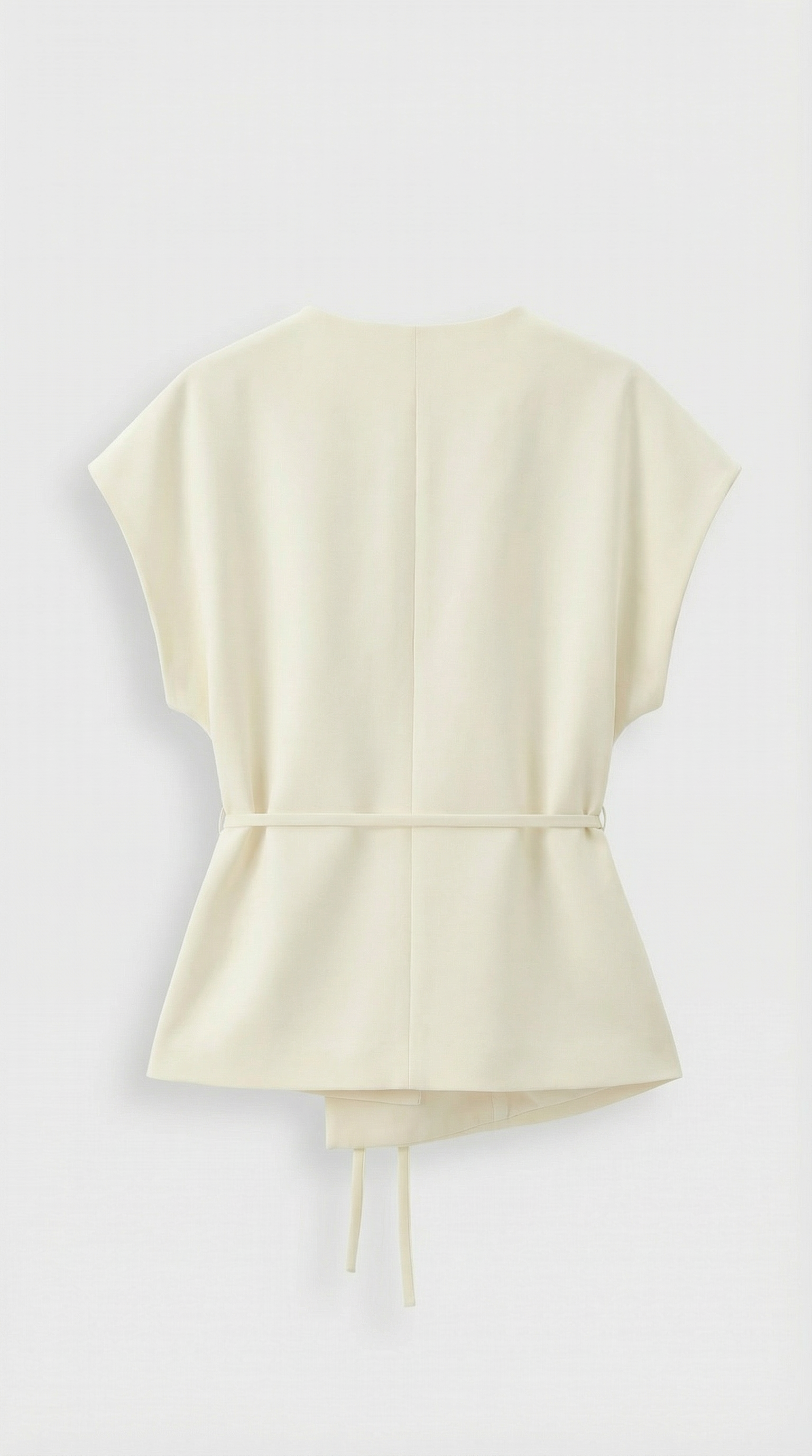 Epure - Top sin mangas con cinturón y cuello en V color marfil 