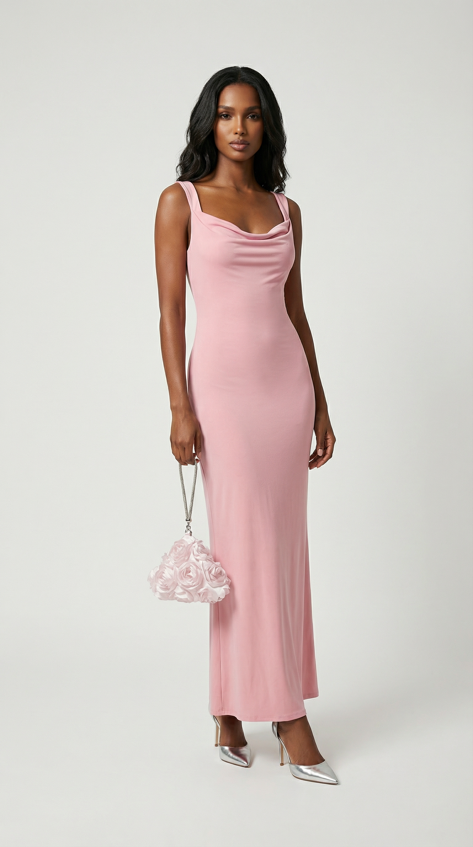 إيسا - فستان ماكسي جذاب برقبة كول بدون ظهر مع فيونكة وردي