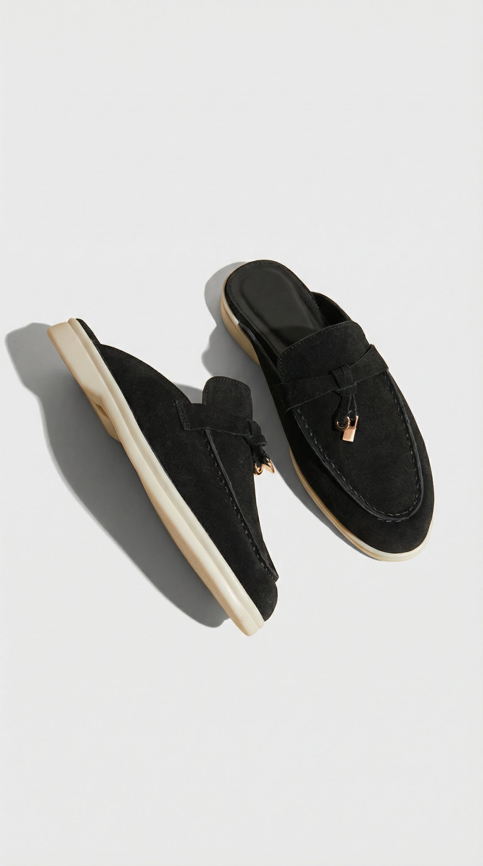 Sora - Mules de cuero natural sin cordones negro