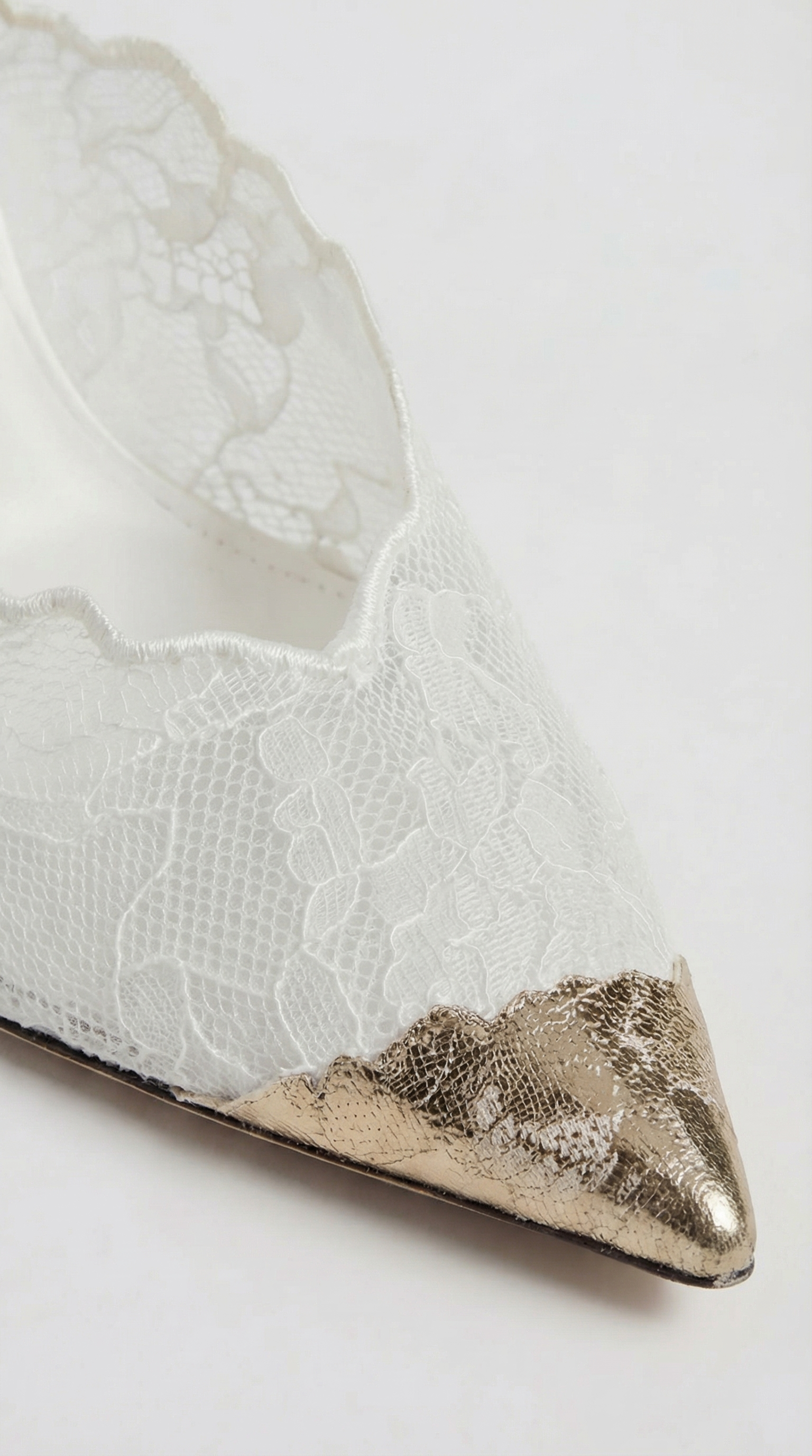 Kiva - Lace Embroidery Metal Pointed Heels White
