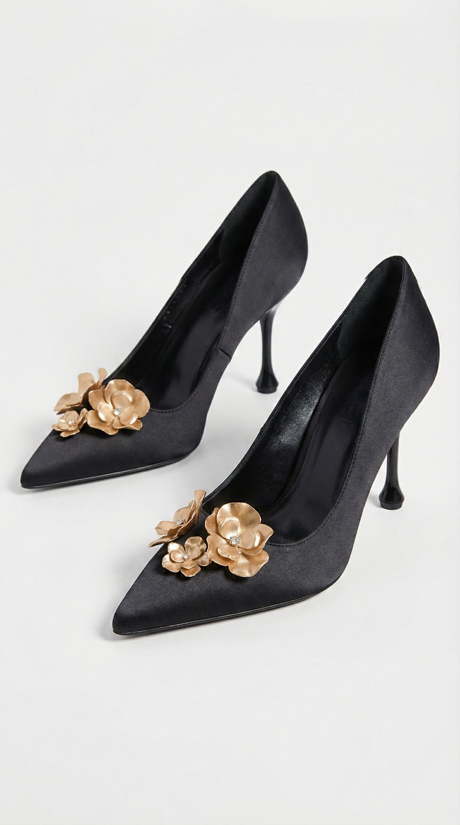 Alessa - Stiletto en satin orné de fleurs en 3D