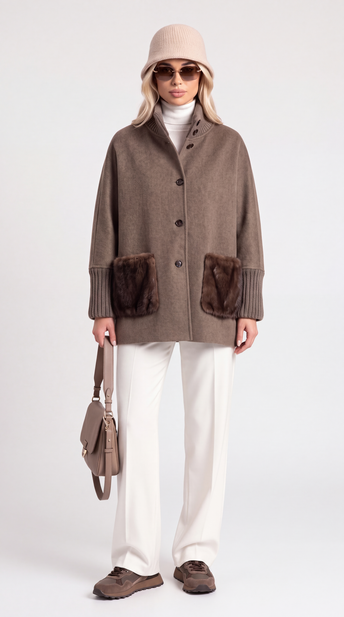 Seriss - Maglione Lavorato a Maglia Largo con Collo Alto Beige
